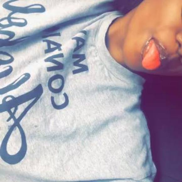 Meet your Posher, Azia - Picture 1 of 1